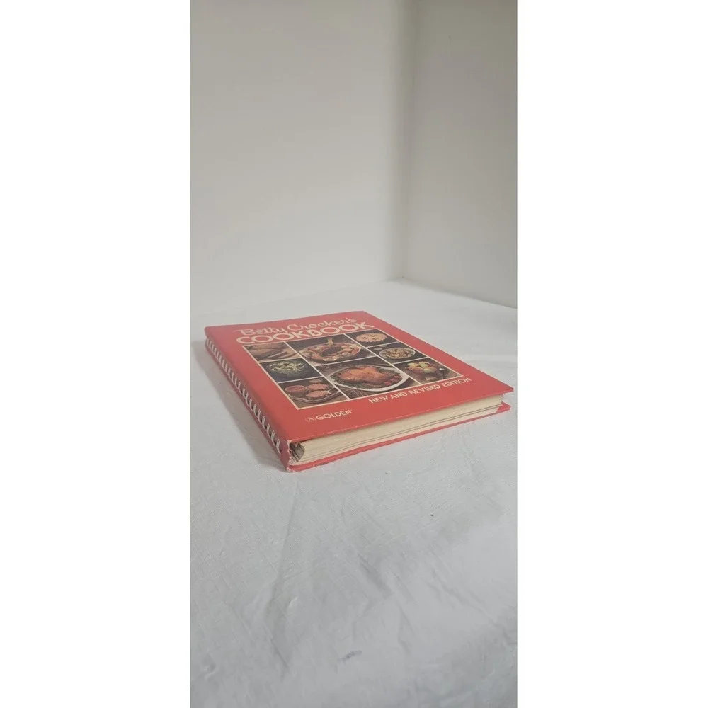 Betty‎ Crocker's Cookbook Spiral Binder Hardcover 1978 Vintage Revised Edition